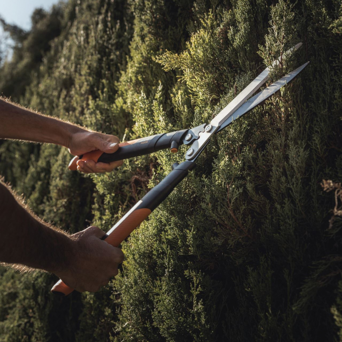 Foarfeca pentru gard viu Fiskars PowerGearX™ HSX92, 630 mm, 808 g [3]