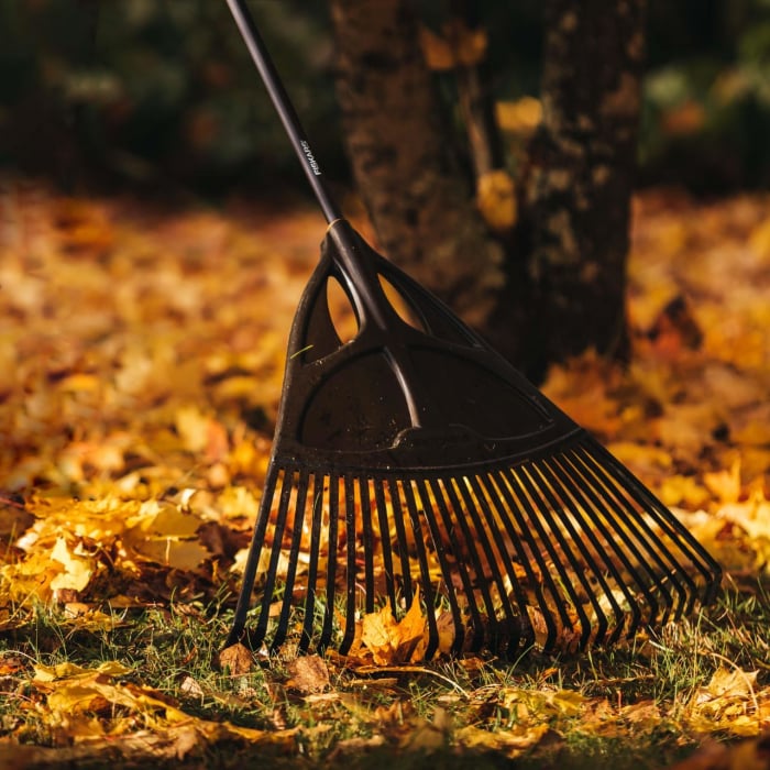 Grebla pentru frunze Fiskars Solid XL, 176 cm, 830 g [5]