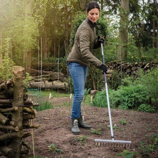 Grebla pentru sol Fiskars Ergonomic, 1540 mm, 700 g [2]
