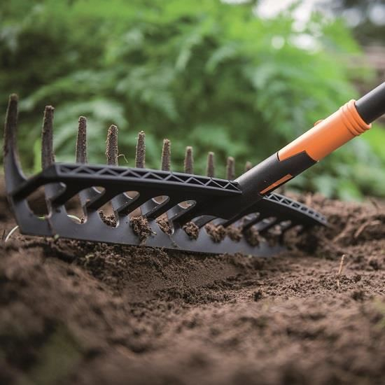 Grebla universala, Fiskars Solid, fara coada, 152 mm, 250 g [3]