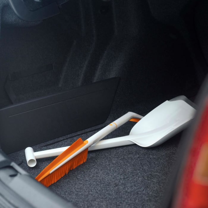 Lopata pentru masina Fiskars SnowXpert, 630 mm, 520 g [7]