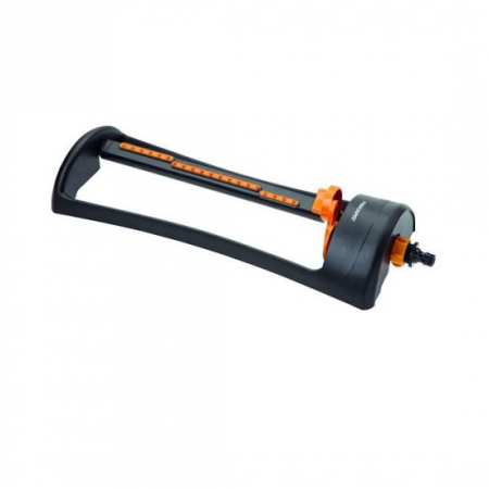 Irigare - Aspersor oscilant Fiskars, reglare distanta si directie de pulverizare, baza metalica