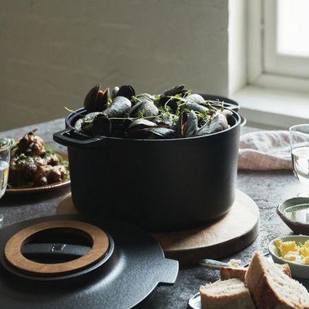 Cratita din fonta Fiskars Norden, 6 L [5]