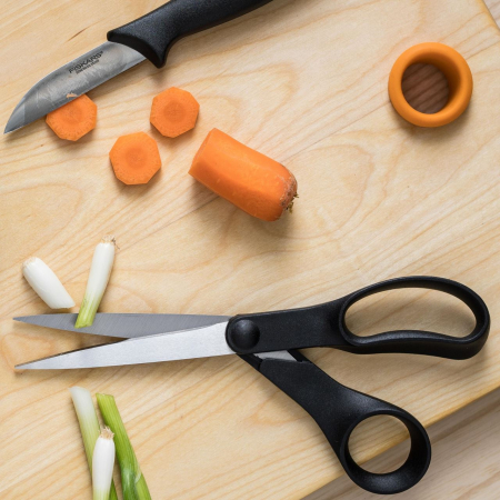 Cutit pentru curatat Fiskars Essential, 7 cm, otel inoxidabil [2]
