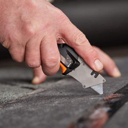 Cutit utilitar pliabil cu lama trapezoidala Fiskars CarbonMax, 1027224, 170 mm, 170 g [5]