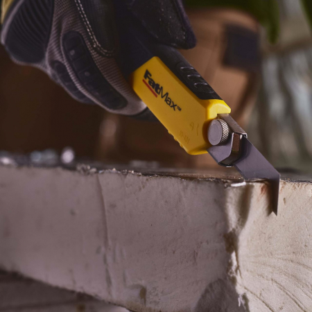 Cutter Stanley FatMax, 18 mm, 6 lame incluse [14]