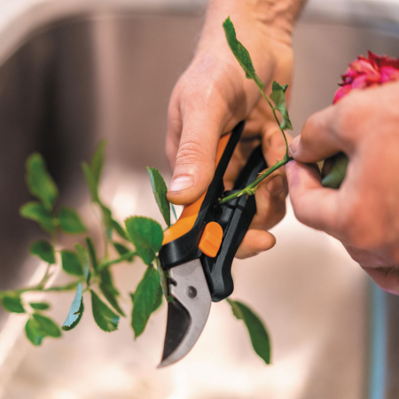 Foarfeca pentru flori Fiskars Solid SP14, 185 mm, 130 g [5]