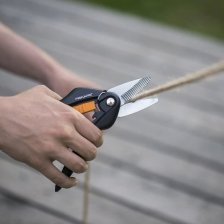 Foarfeca utilitara Fiskars Singlestep SP28, 250 mm, 180 g, Ø 20 mm [1]