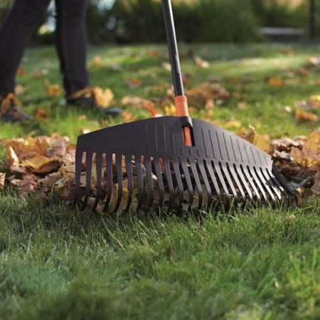 Grebla pentru frunze Fiskars Solid L, 175 cm, 500 g [1]