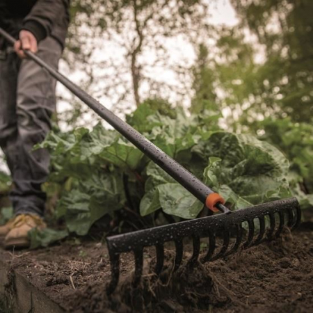Grebla pentru sol Fiskars Solid, 156 cm, 620 g [1]