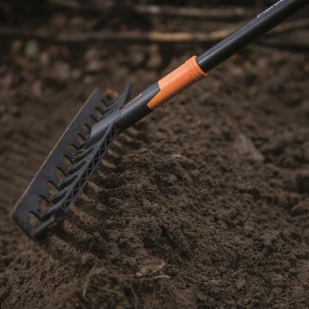 Grebla universala, Fiskars Solid, fara coada, 152 mm, 250 g [1]