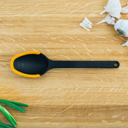 Lingura cu margine din silicion Fiskars Functional Form [4]