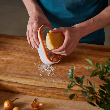 Razatoare cu recipient Fiskars Functional Form, 210 mm, 120 g [5]