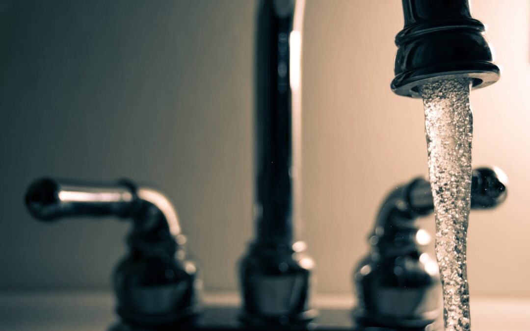 Cum alegi cea mai buna statie de deferizare pentru apa din casa ta