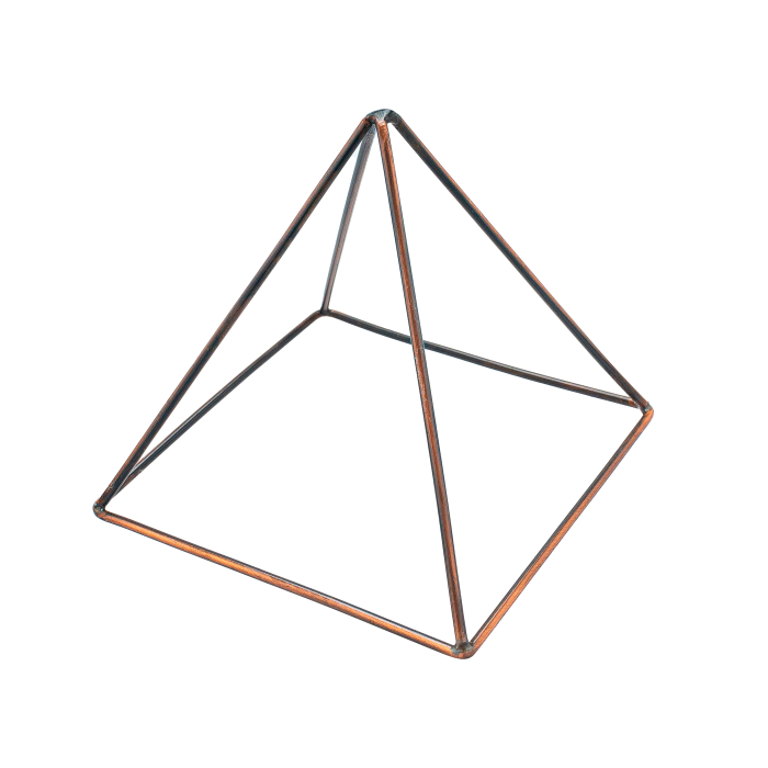 Kézzel készített sodrott réz piramis [3]