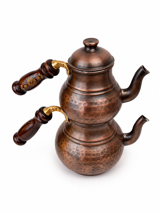 Antique меден чайник [3]