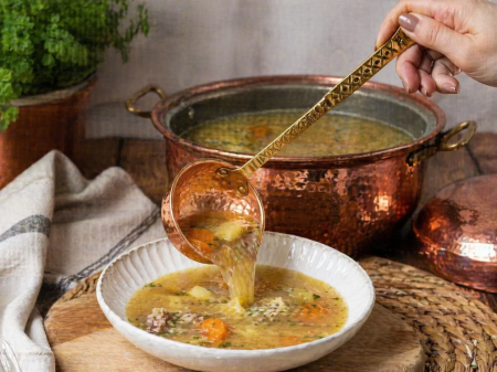 Vase din cupru - Réz merőkanál tálaláshoz