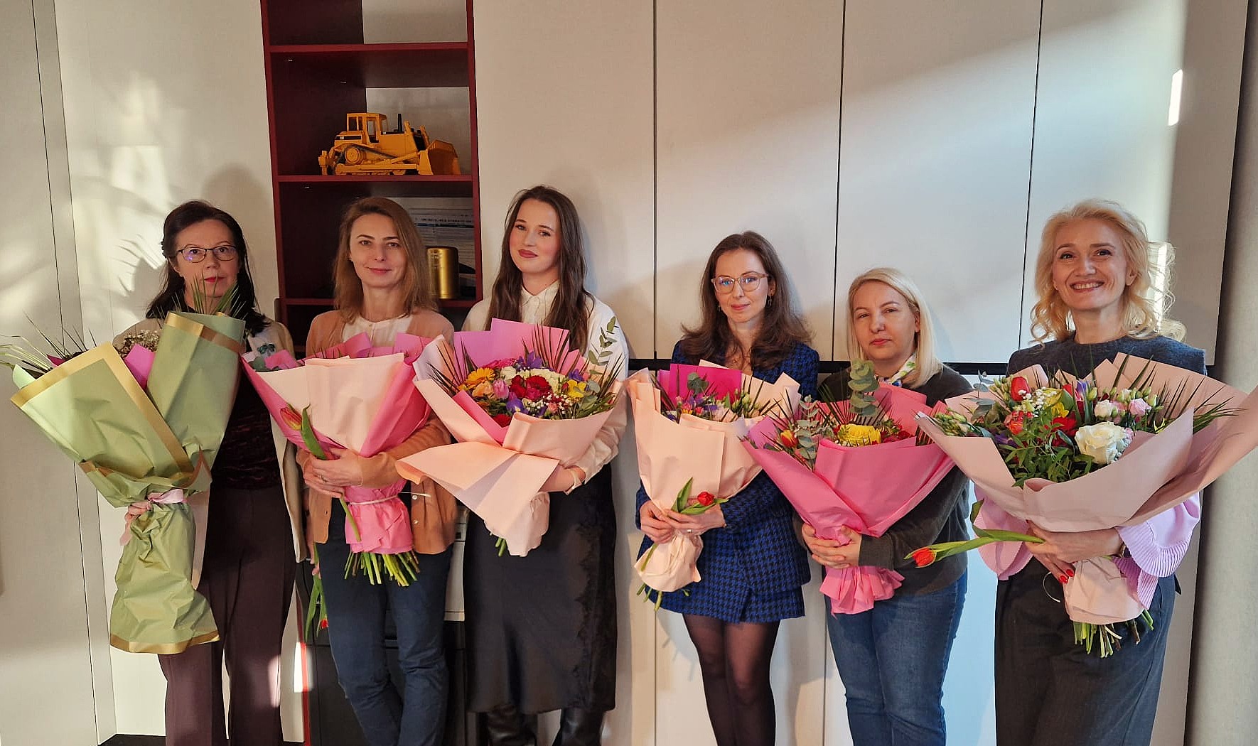 Femeile în industria utilajelor grele – contribuții esențiale într-un domeniu în continuă evoluție