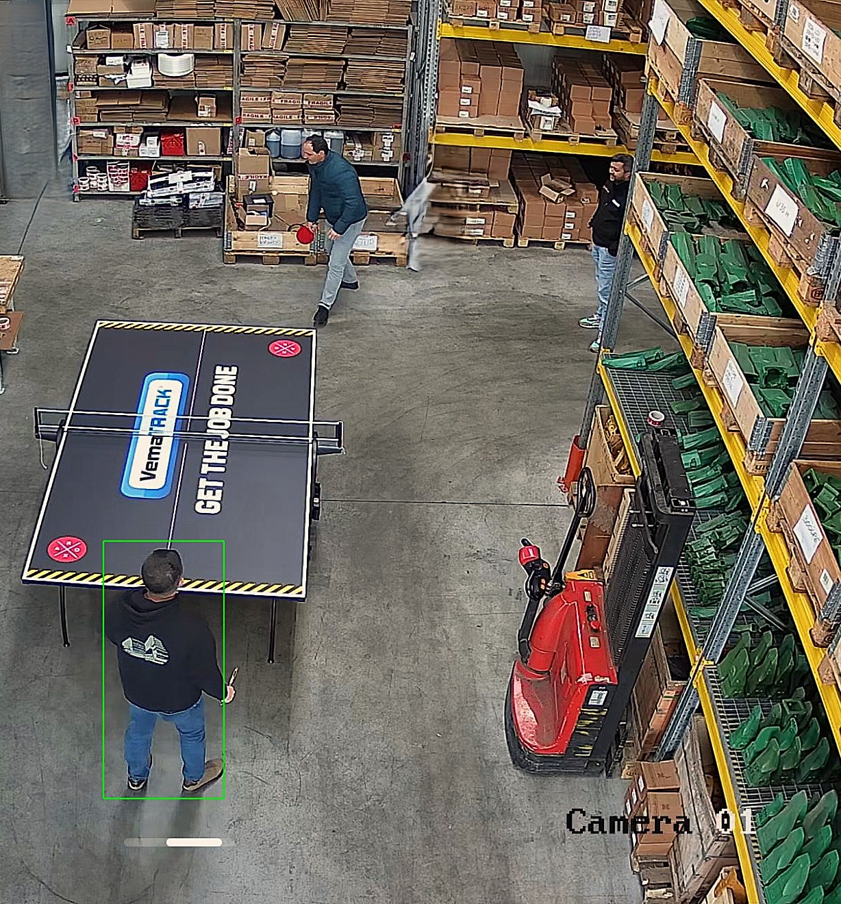 Între precizie și pauze bine meritate: cum se construiesc echipele puternice în industria pieselor de schimb