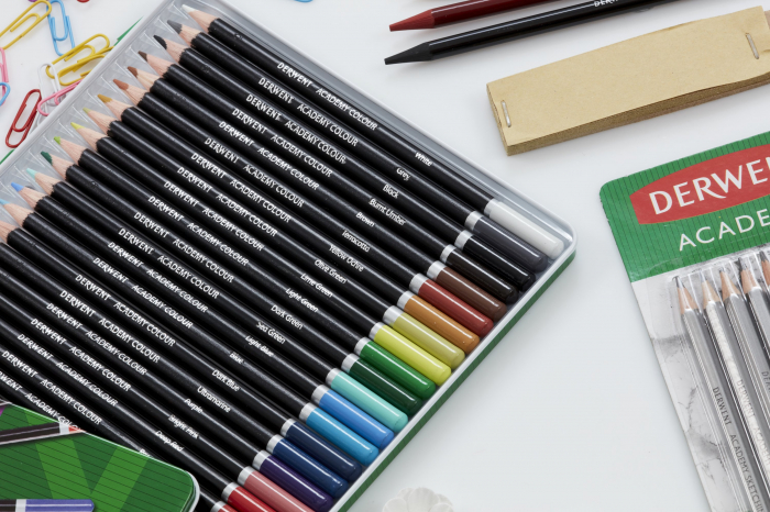 Creioane colorate, 24 buc/set Derwent Academy [3]