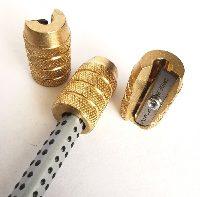 Ascutitoare Simpla din Alama Grenade, M+R [2]