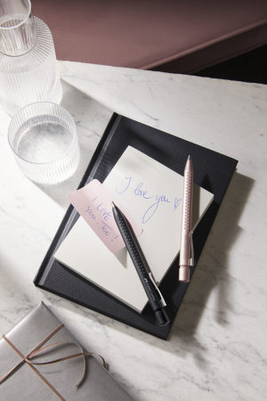 Pix Grip 2011 Rose pal Faber-Castell [1]