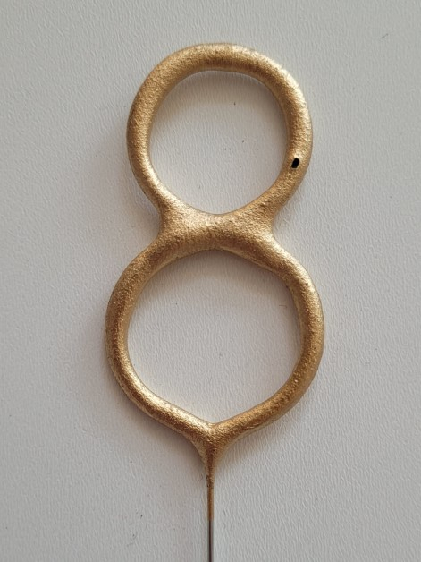 Artificie de mana cifra 8 cu scantei auriu 6 cm [2]