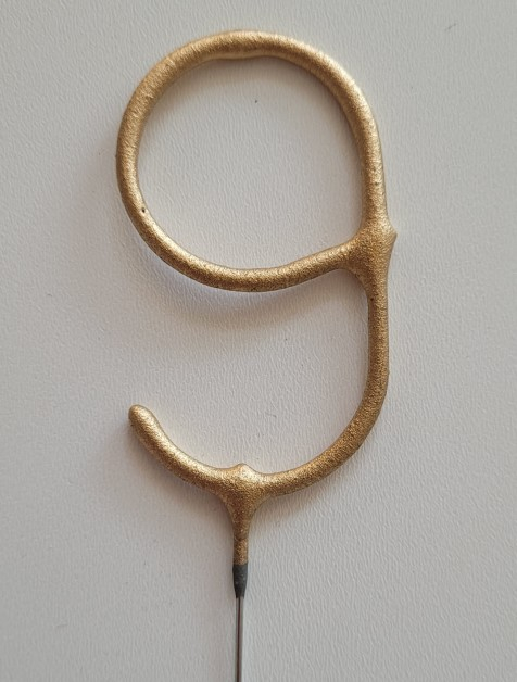 Artificie de mana cifra 9 cu scantei auriu 6 cm [2]