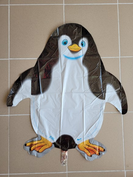 Balon folie corp pinguin alb cu negru 100 cm [2]