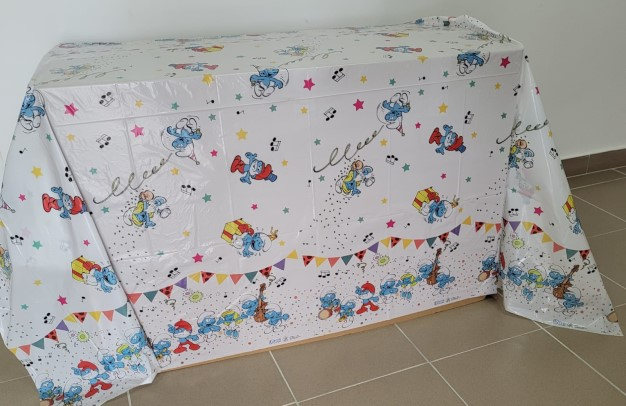 Fata de masa plastic Strumfi 120 x 180 cm [3]