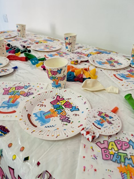 Pachet articole masa tematica Happy Birthday 7 buc [5]
