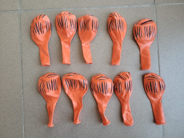 Set 10 baloane latex portocaliu imprimat tigru 30 cm [6]