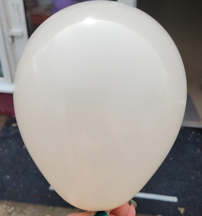 Set 100 baloane latex alb nisip 13 cm [2]