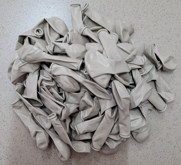 Set 100 baloane latex alb nisip 13 cm [5]