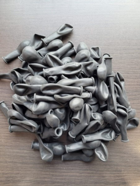 Set 100 baloane latex negru 13 cm [3]