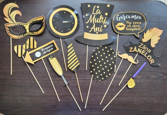 Set 12 Propsuri La Multi Ani 30 cm x 18 cm [2]