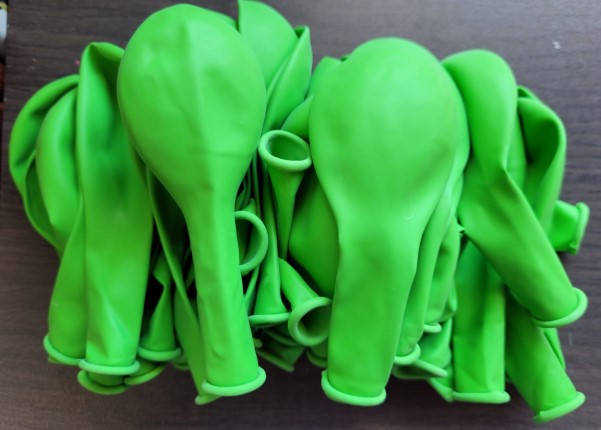 Set 50 baloane latex verde deschis 23 cm [4]