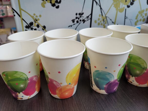 Set 8 pahare carton baloane 200 ml [2]