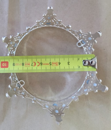 Coroana cu pietricele 5 cm h x 9 cm l [3]