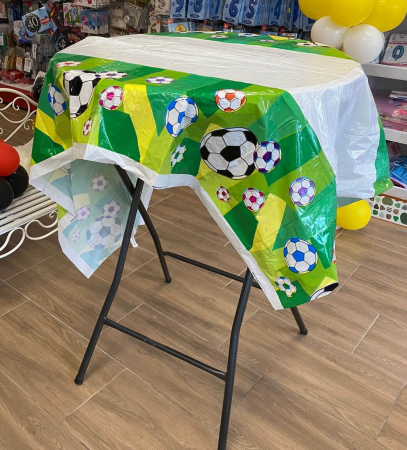 Fata de masa plastic fotbal 108 * 180 cm [4]