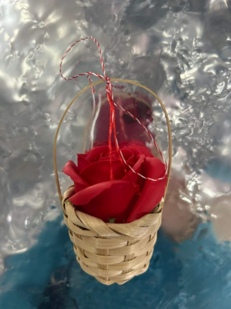 Martisor cosulet cu floare [2]
