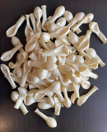 Set 100 baloane latex alb sidef / metalizat 13 cm [3]