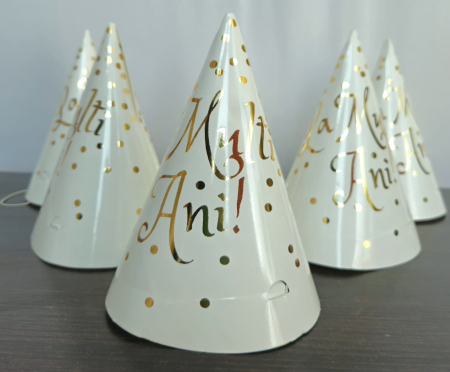 Set 6 coifuri albe La multi ani 16 cm [1]