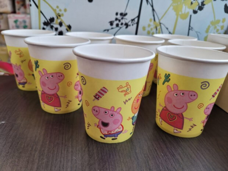 Set 8 pahare carton galben Peppa Pig 200 ml [1]