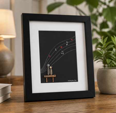 Tablou Love Notes cuplu muzica pietricele naturale fundal negru Pebble Art cadou romantic ArtMyWay [1]