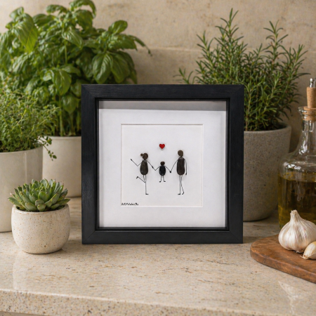 Tablou Pebble Art Our Family 3 Pietre Naturale Rau Handmade ArtMyWay Romania [1]