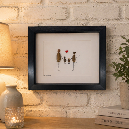 Tablouri cu Pietre de Rau / Pebble Art - Tablou Pebble Art Our Family 4 Pietre Naturale Rau Handmade ArtMyWay Romania