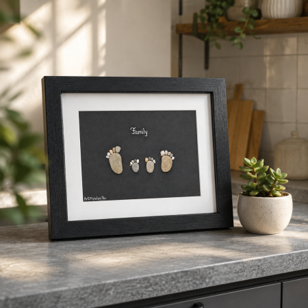 Tablou My Family 4 - Colecția Pebble Art | Familie de 4 Persoane Handmade
