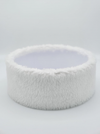 COLECTIA CRACIUN - Cutie invelita in blanita fir scurt Diametru 31 cm/ Inaltime 10 cm