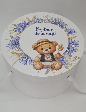 CUTII HARTIE - Cutie pentru trusou botez ,,Motive tradiționale” -  Băiat